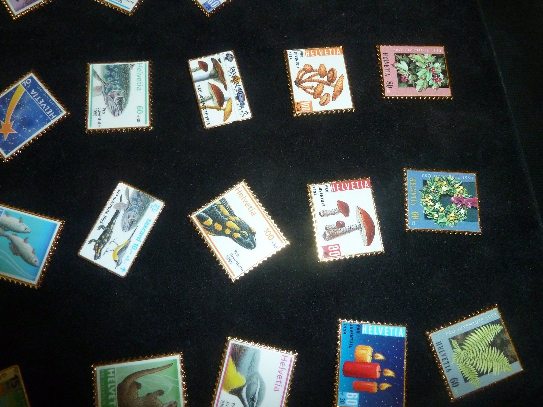 Plaketten & Abzeichen: Briefmarken-Pins ...cooles Lot – Gebraucht aus Rieden SG von jamilau 2