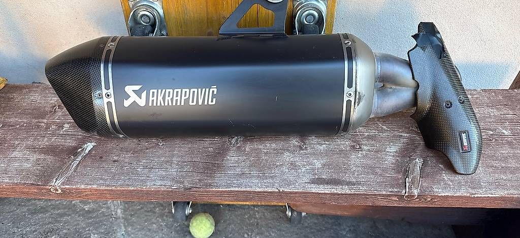 Sistemi di scarico: Akrapovic BMW R 1200 – Usato da Miglieglia venduto da mar_m2zd