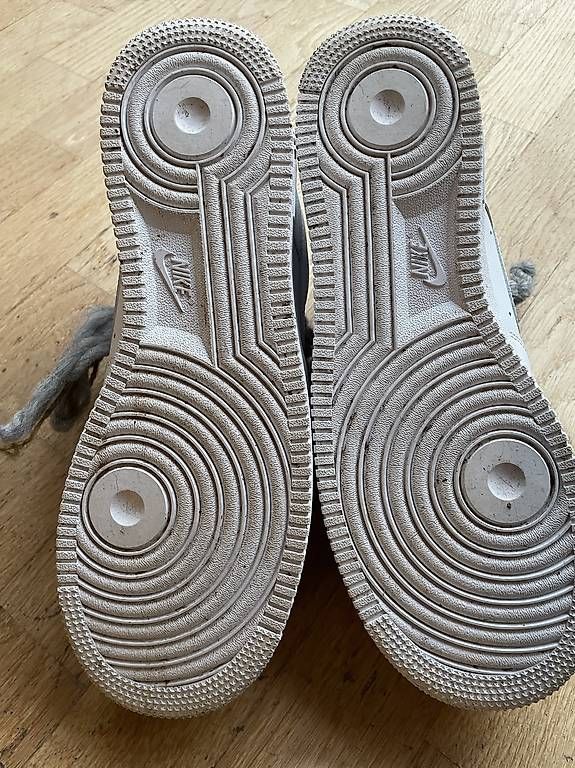 Herrenschuhe: Nike Air Force 1 – Neu und originalverpackt aus Dietwil von Sommer069 3