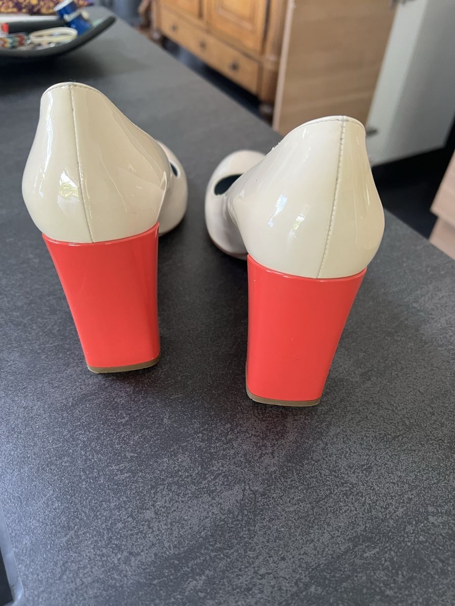 Fendi Damenschuhe: Escarpins FENDIE T-39 – Gebraucht aus Porrentruy von SYANKA 2