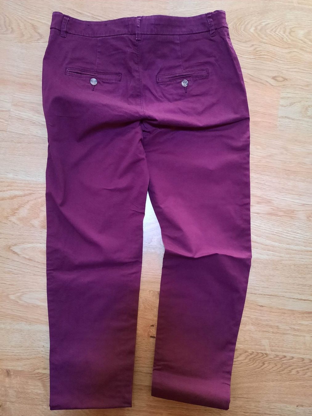 H&M Pantaloni: Pantalon chino H&M – Nuovo (secondo la descrizione) da Arnex-sur-Orbe venduto da kprt 3