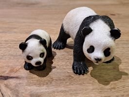🐼 Zwei Panda Figuren, Bullyland und Schleich, Top Zustand!