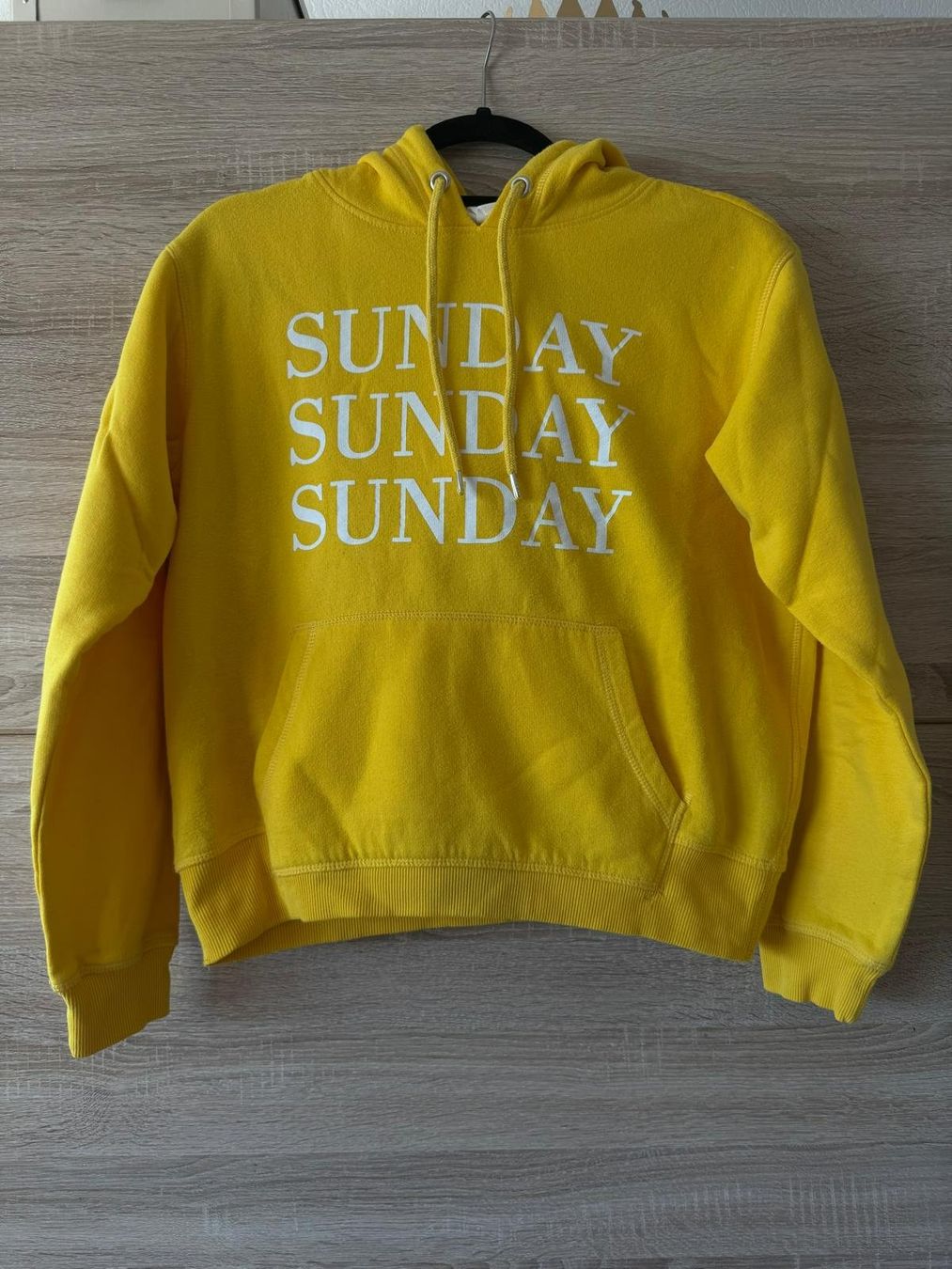 H&M Maglioni & Felpe: Sweatshirt jaune Sunday – Usato da Montreux venduto da Izapeche811