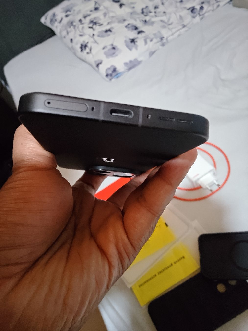 OnePlus Telefoni cellulari / Smartphones: OnePlus 15 Comme Neuf 256GB – Nuovo (secondo la descrizione) da Saxon venduto da Veppu94 2