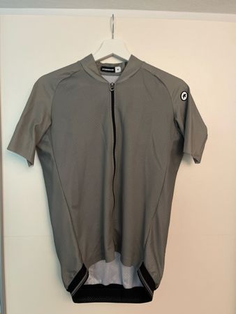 Assos Trikot
