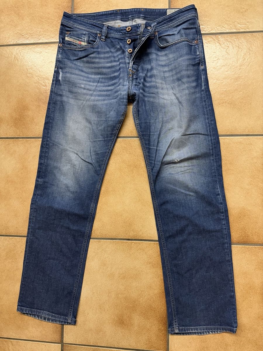 Diesel Jeans: 3 jeans DIESEL – Usato da Isérables venduto da Titi9 3