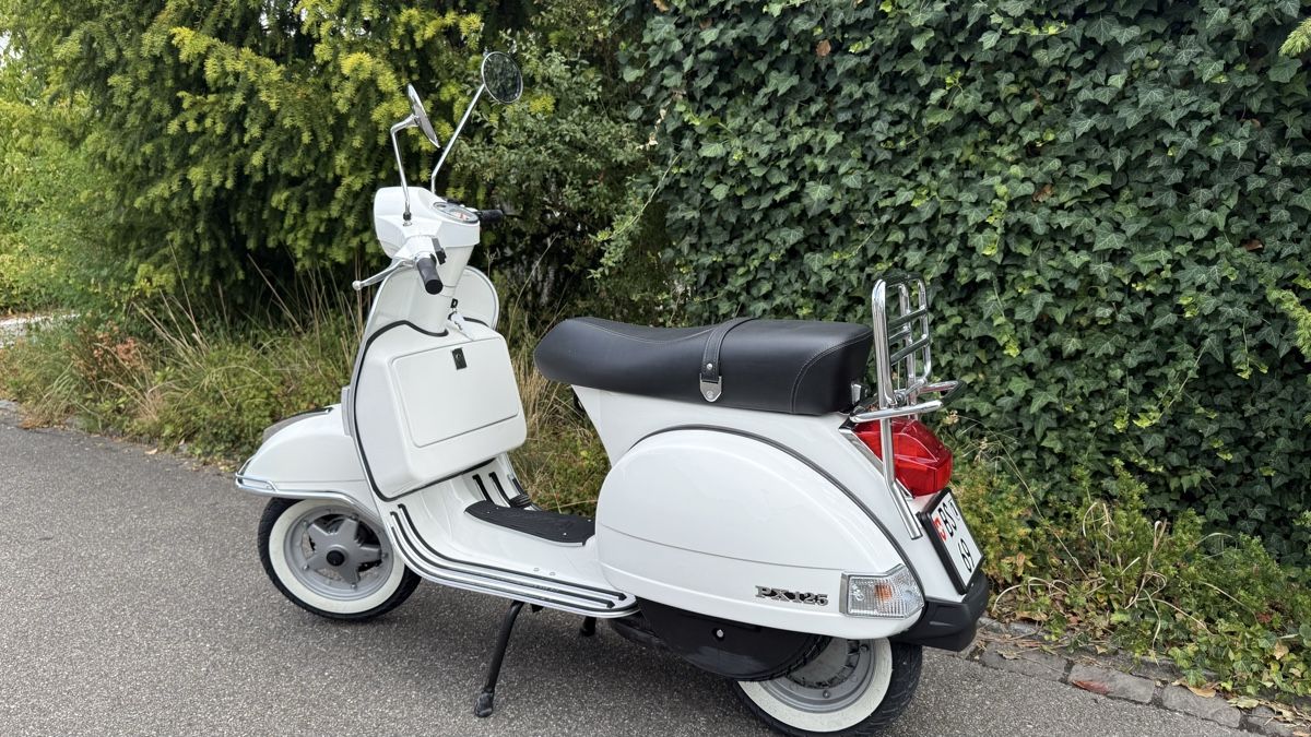 Vespa Scooters: Vespa PX 125 Montebianco – Gebraucht aus Basel von Campanelle 2