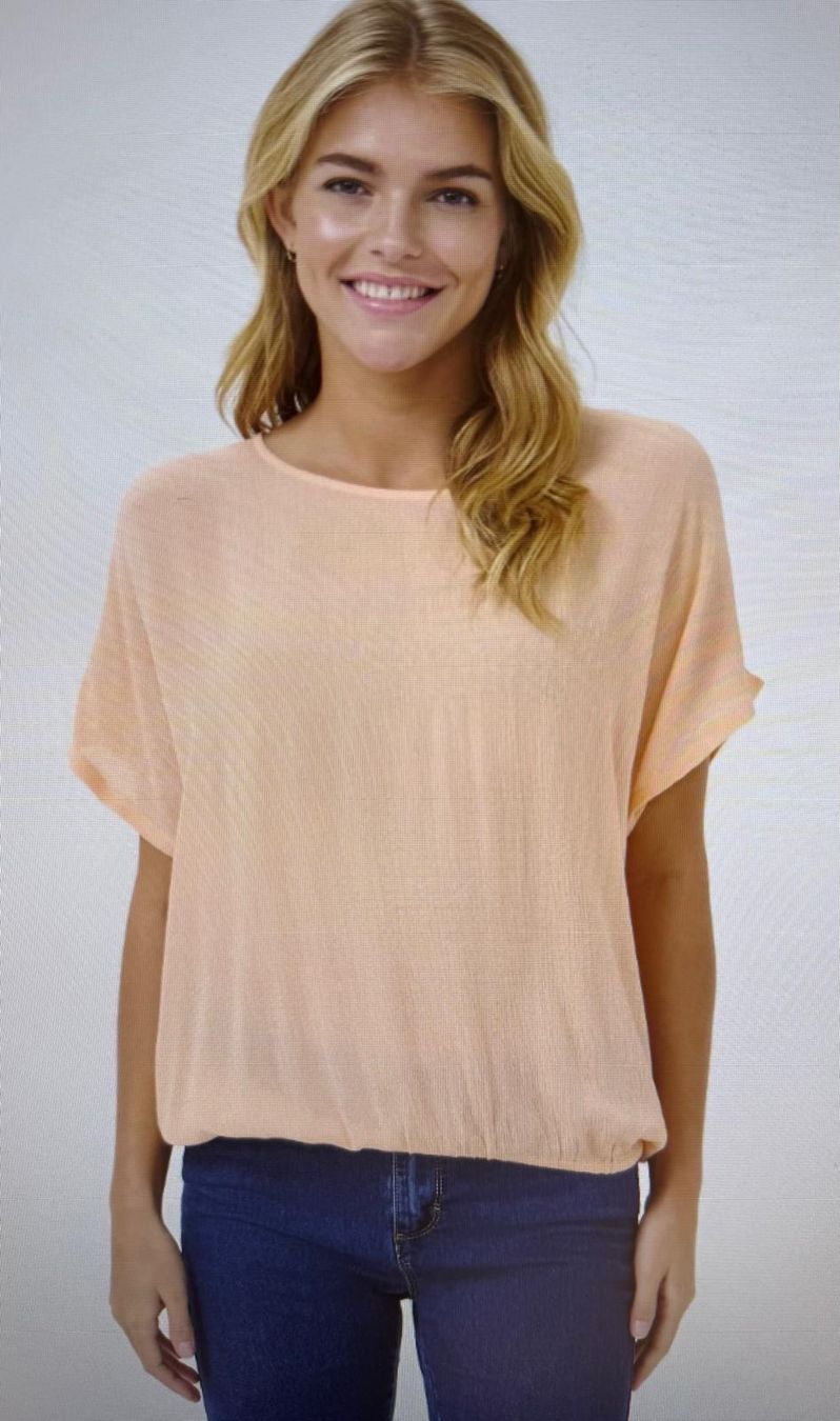 Blusen: Hübsche Bluse Farbe peach / Grösse 46 – Gebraucht aus Birmensdorf ZH von Zielasco