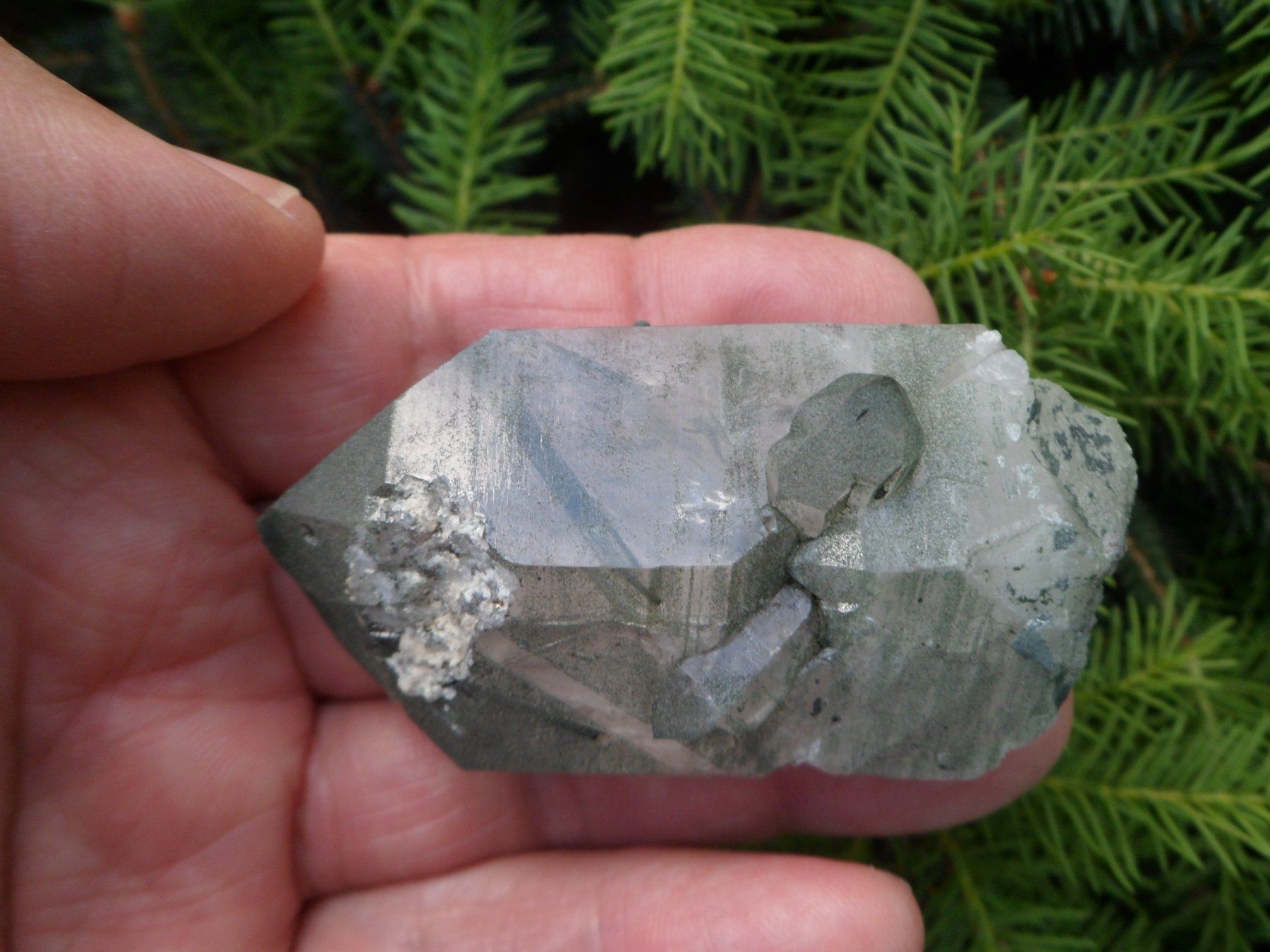 Minerali & Pietre curative: Bergkristall, Anhydritholnadel, Schweiz, Selten – Usato da Affoltern am Albis venduto da Fossil60 3