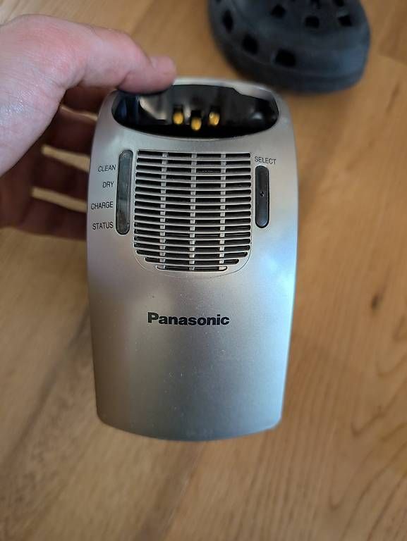 Panasonic Rasoirs & Lames de rasage: Panasonic Rasierer – D'occasion à Wetzikon ZH par ste_6lgz 1