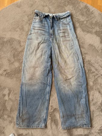 Jeans Weites Bein Grösse 32 guter Zustand