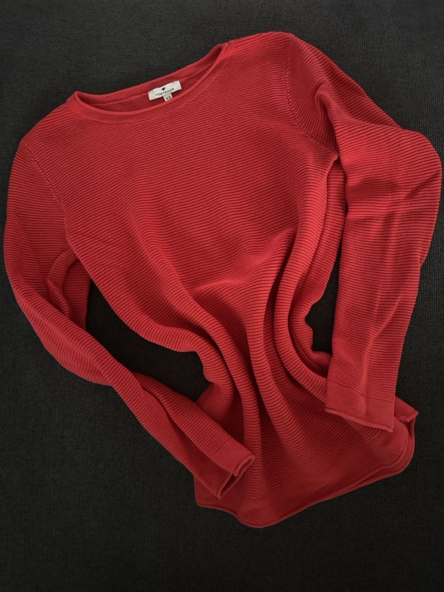Tom Tailor Pullover & Sweatshirts: Tom Tailor Baumwoll-Pullover, XS, Top Zustand, Rot – Gebraucht aus Zürich von Rae0850