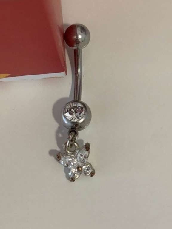 Piercingschmuck: Piercing Butterfly – Gebraucht aus Zürich von K19