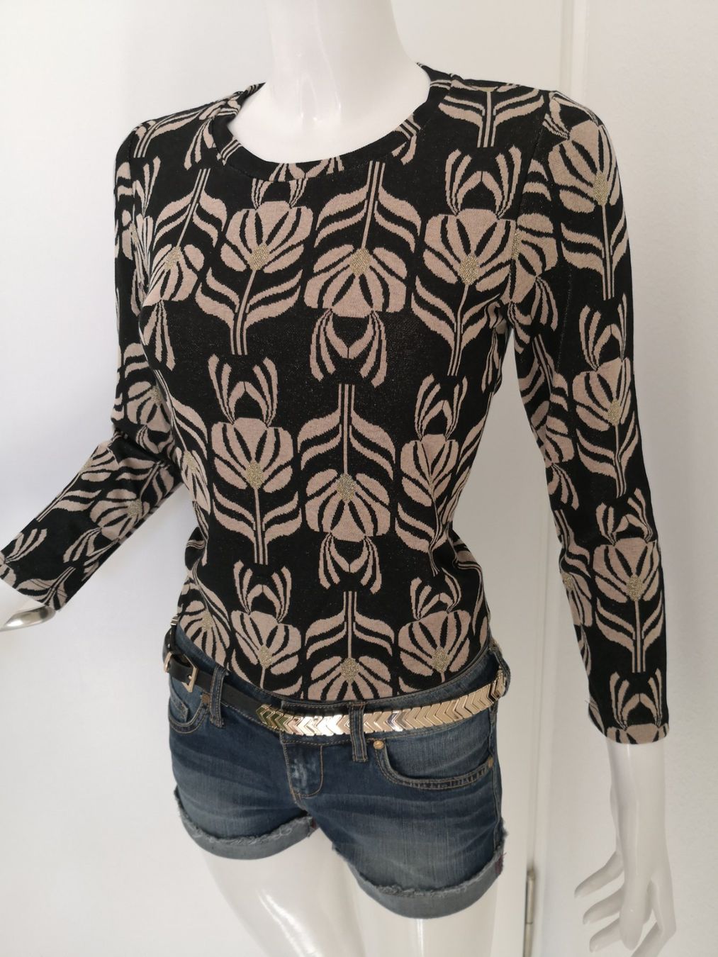 Zara Pullover & Sweatshirts: 🤩ZARA PULLOVER SCHWARZ-GOLD BLUMEN MUSTER NEU – Neu (gemäss Beschreibung) aus Olten von Naja-Twins-Twins 1