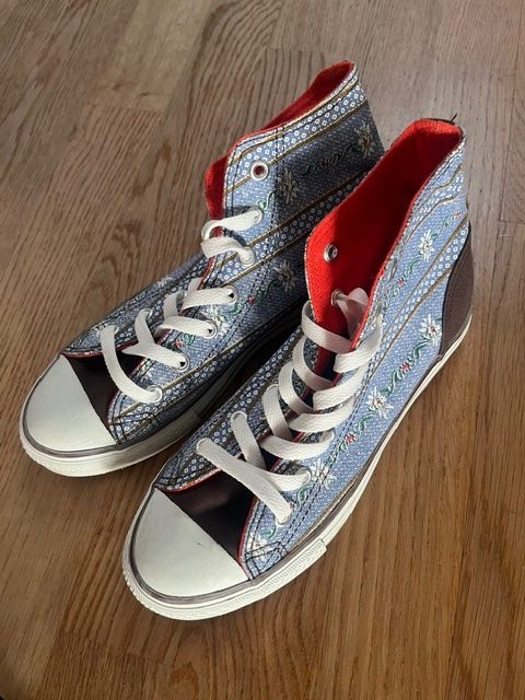 Damenschuhe: Spezielle Sneaker 'Edelweiss' – Gebraucht aus Steinmaur von Dyleila