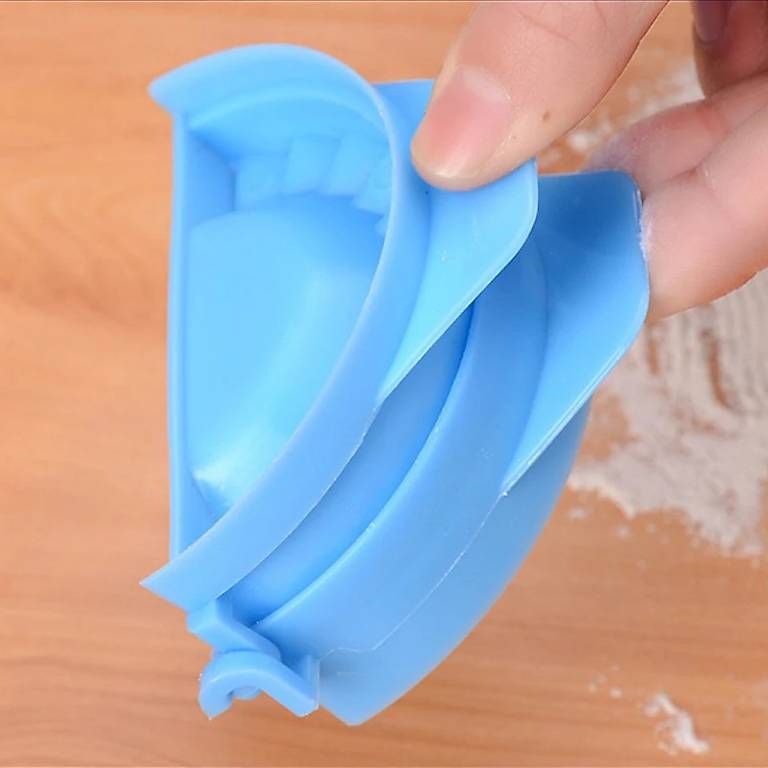 Elettrodomestici da cucina: Teigtaschen - Form – Nuovo e nell'imballaggio originale da Steinhausen venduto da Claudio_75 2