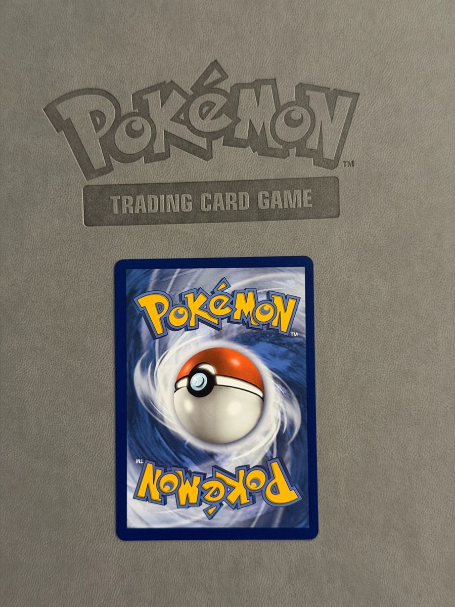 Pokémon Sammelbilder & Trading cards: Charizard (CEL BS 4) (Celebrations) – Gebraucht aus Biel/Bienne von SeeLoewe55 1