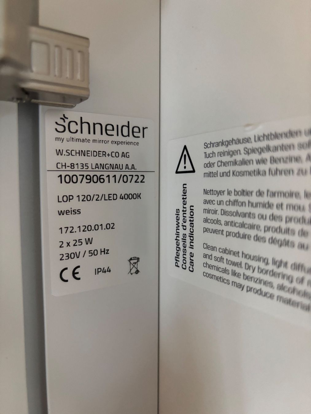 Schneider Armadietti a specchio: Schneider Spiegelschrank 120 cm – Usato da Plasselb venduto da Mike760 9