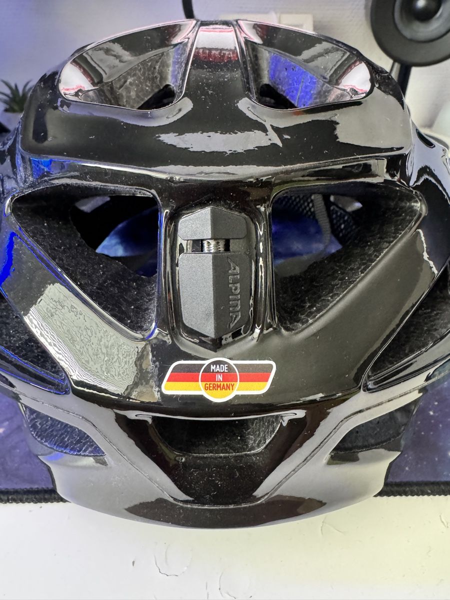 Alpina Casques: Alpina Velohelm – D'occasion à Luchsingen par Hans-Maulwurf 2