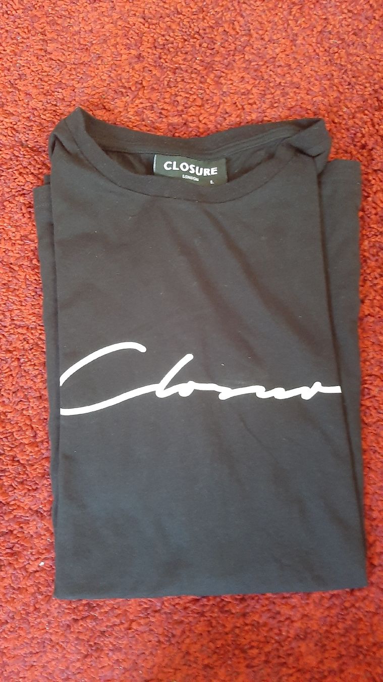 T-shirts: T-Shirt Closure – Neuf (Voir description) à Lenzburg par Meli0305