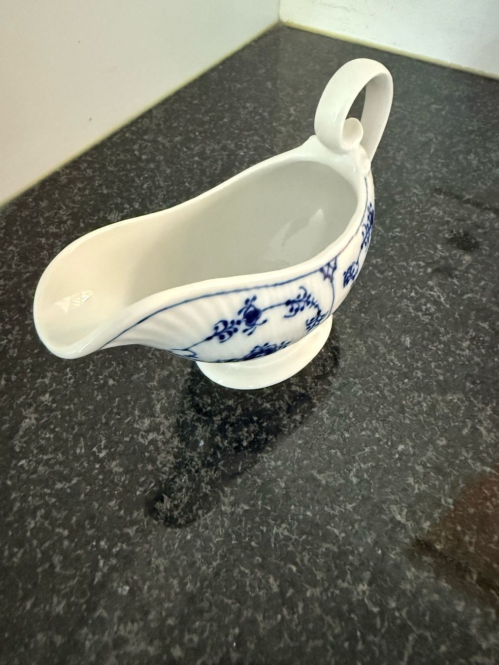 Royal Copenhagen Coupes: Royal Coppenhagen Saucière – D'occasion à Schaan par ali_km9b 1