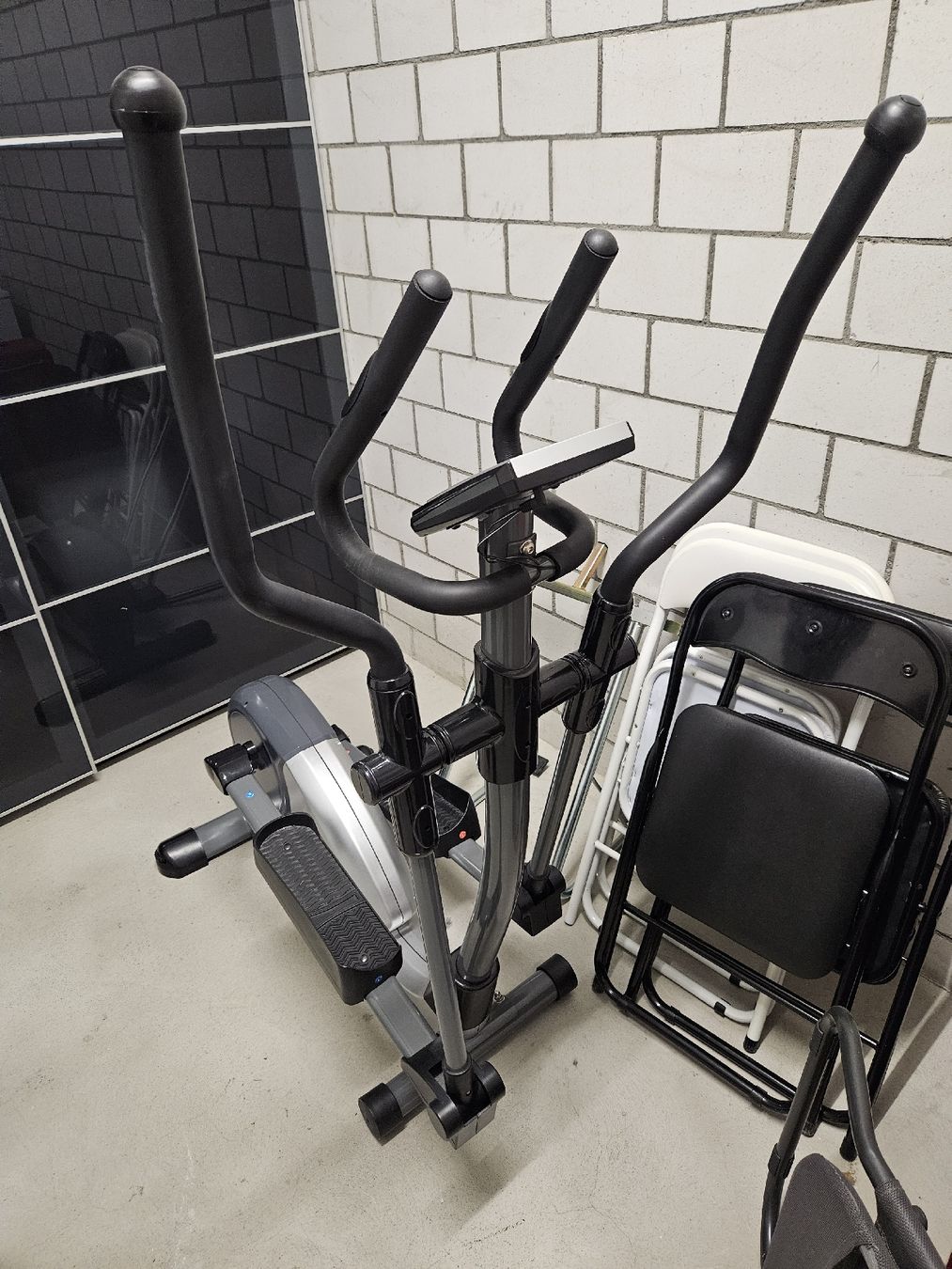 Hometrainer: Crosstrainer Powerpeak TZ-6196 gebraucht – Difettoso da Baar venduto da meljo 1