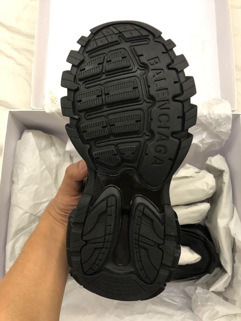 Balenciaga Herrenschuhe: BALENCIAGA Track Sneakers GR/42 – Neu und originalverpackt aus Weinfelden von  4