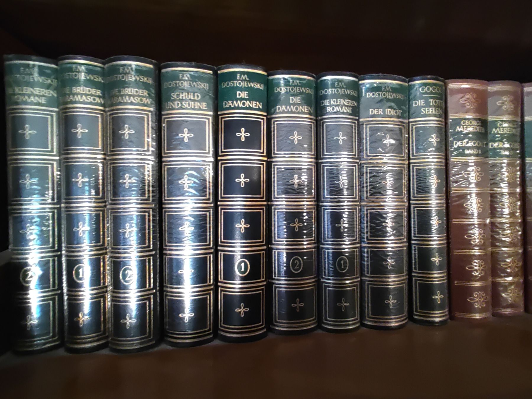 Bücher: 11 Schön gebundene Bücher – Gebraucht aus Wädenswil von fajadi