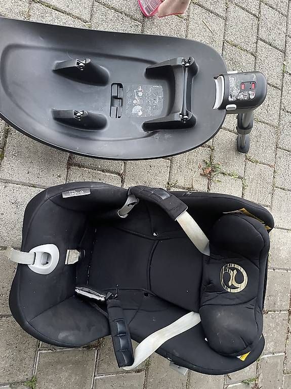 Auto-Kindersitze: Cybex Sirona M2 I-Size mit Base M Station – Gebraucht aus Beinwil am See von inf_t6wl