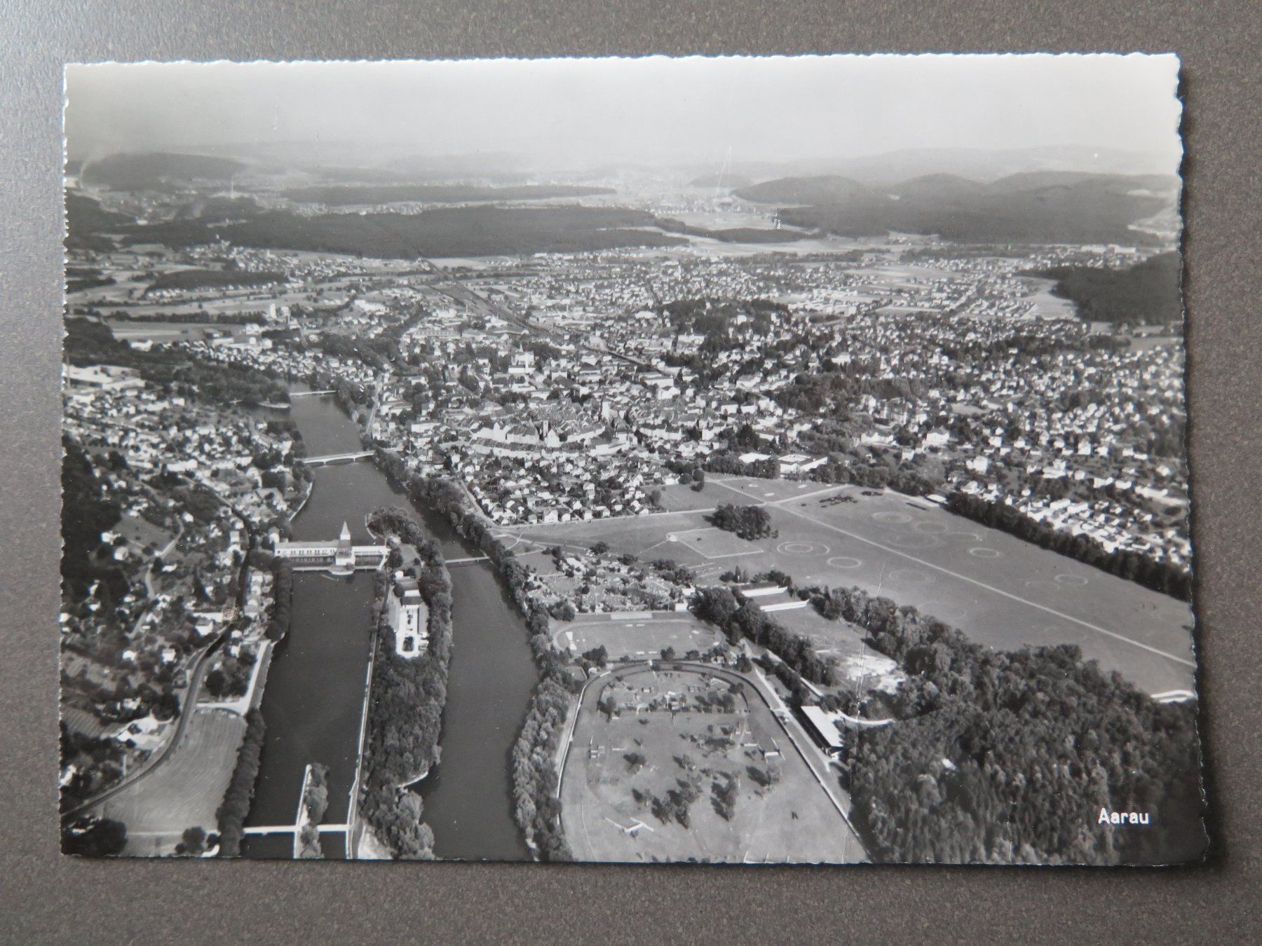 Ansichtskarten: AARAU - FLUGAUFNAHME – Gebraucht aus Wittenbach von lipasal