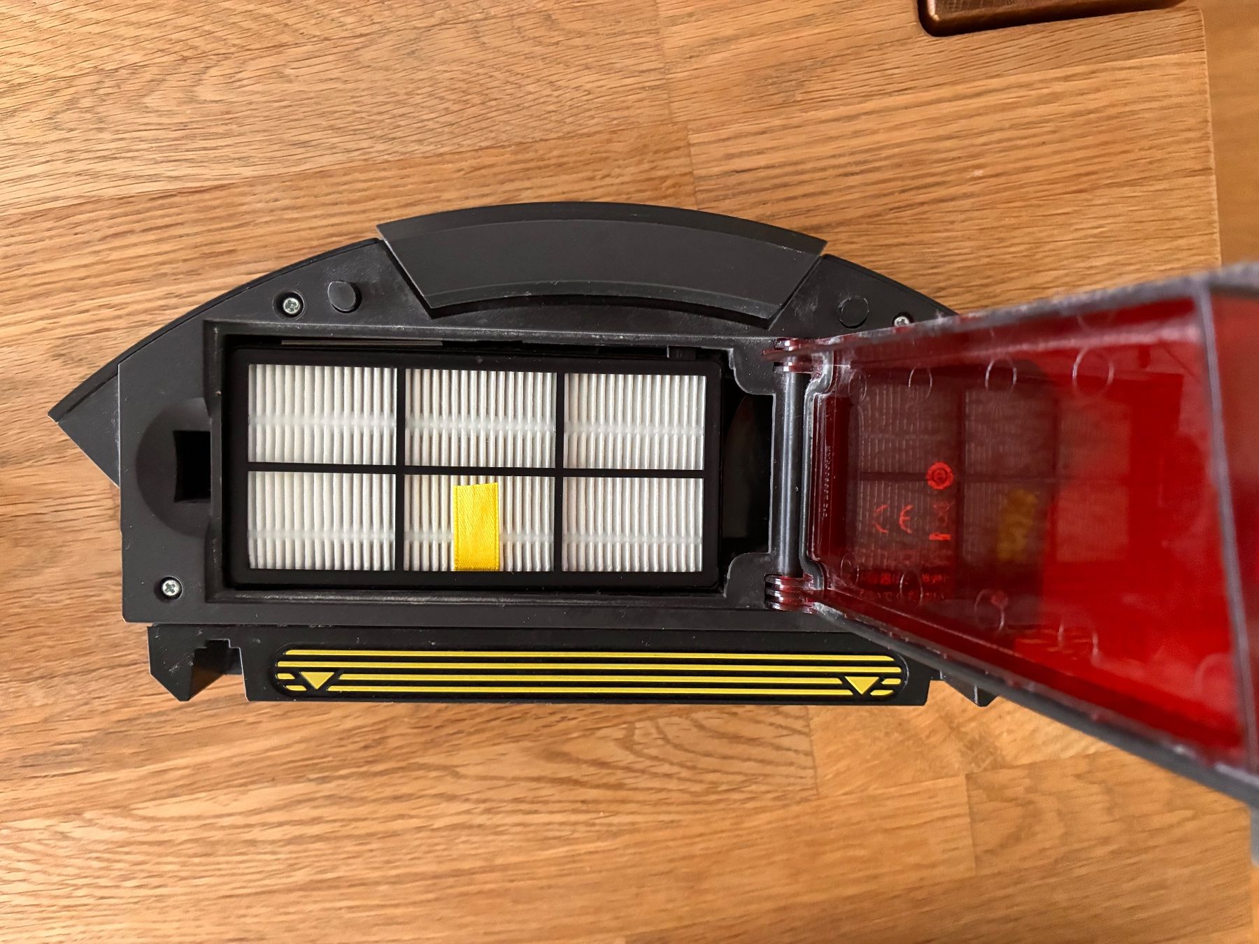 Irobot Staubsauger & Zubehör: iRobot Roomba 960 Robot Vacuum Cleaner – Gebraucht aus Basel von gci_8mfj 4