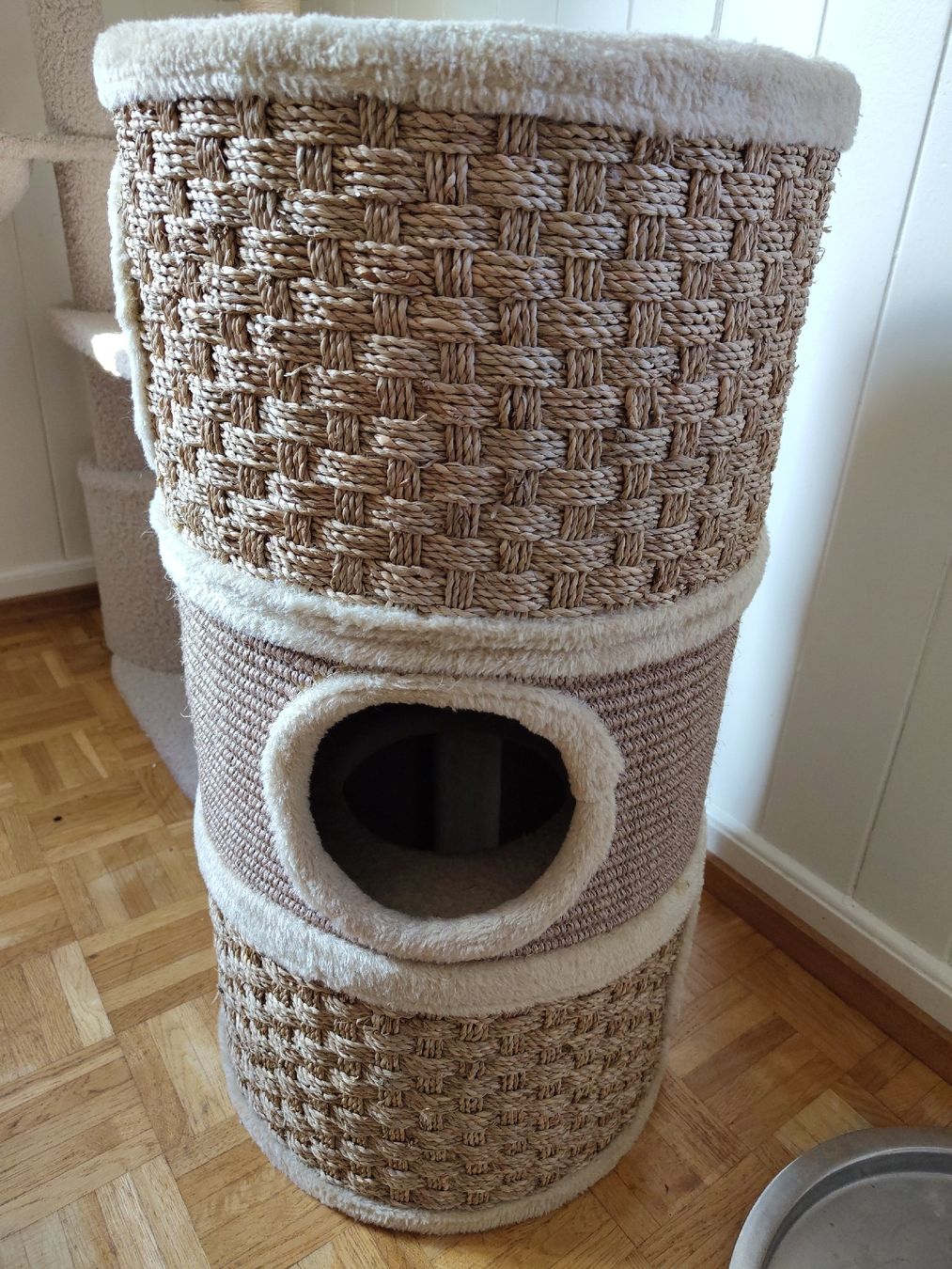Katzenbaum - Kratzbaum: Katzen Tonne Kratzbaum  – Gebraucht aus Ruswil von kar_9fsy 2