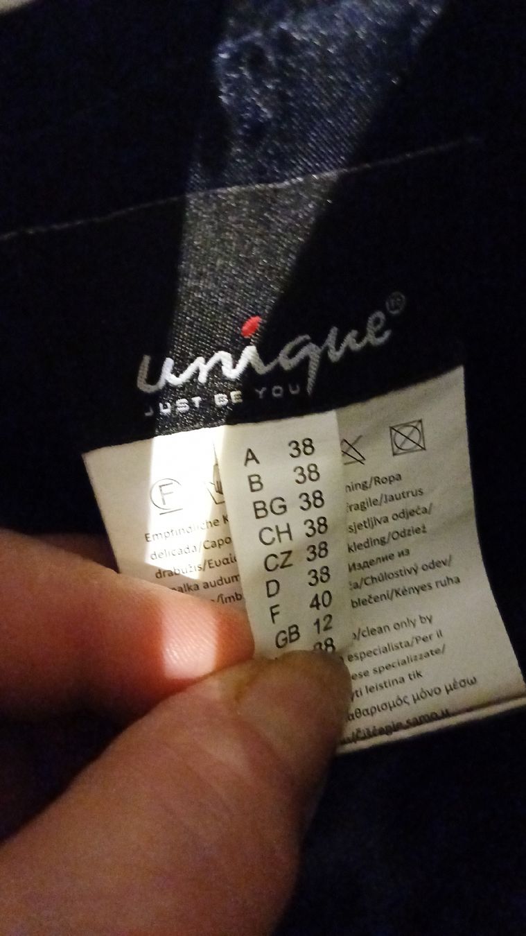 Kleider: Abendkleid Unique Gr.36 neu mit Etikett NP 399.- – Neu und originalverpackt aus St. Gallen von gab_8nvv 7