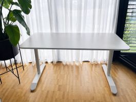 Schreibtisch weiß 