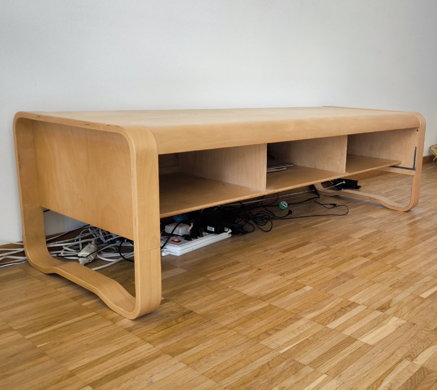 Ikea Meubles TV: Fernsehmöbel – D'occasion à Regensdorf par 99Thomas