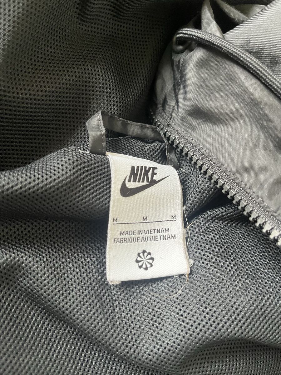 Nike Giacche: Nike Sportswear Windrunner Trainingsjacke – Usato da Mönchaltorf venduto da Rofi7 4