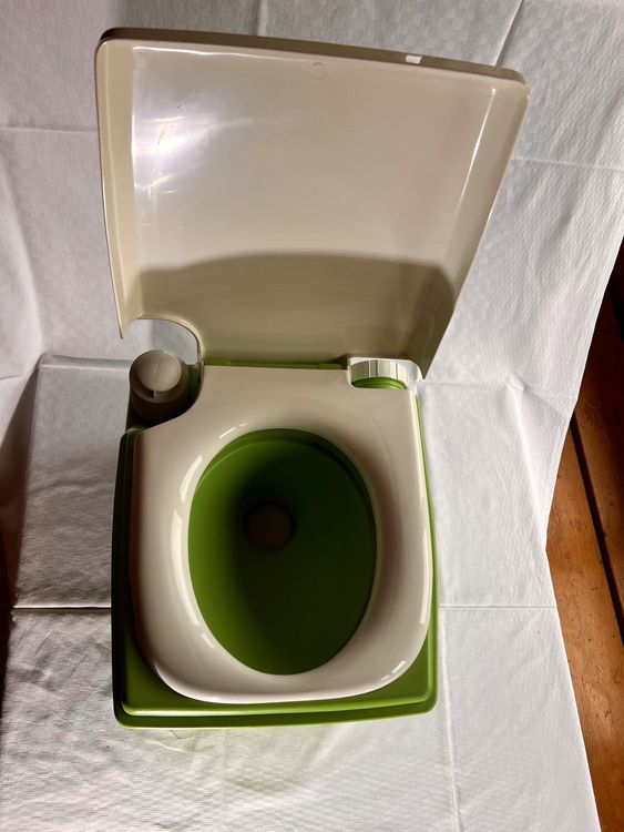 Toilette Romeo Mit Filter – Geschlossene Katzentoilette In Grün