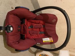 Maxi-Cosi Babyschale Pebble rot guter Zustand