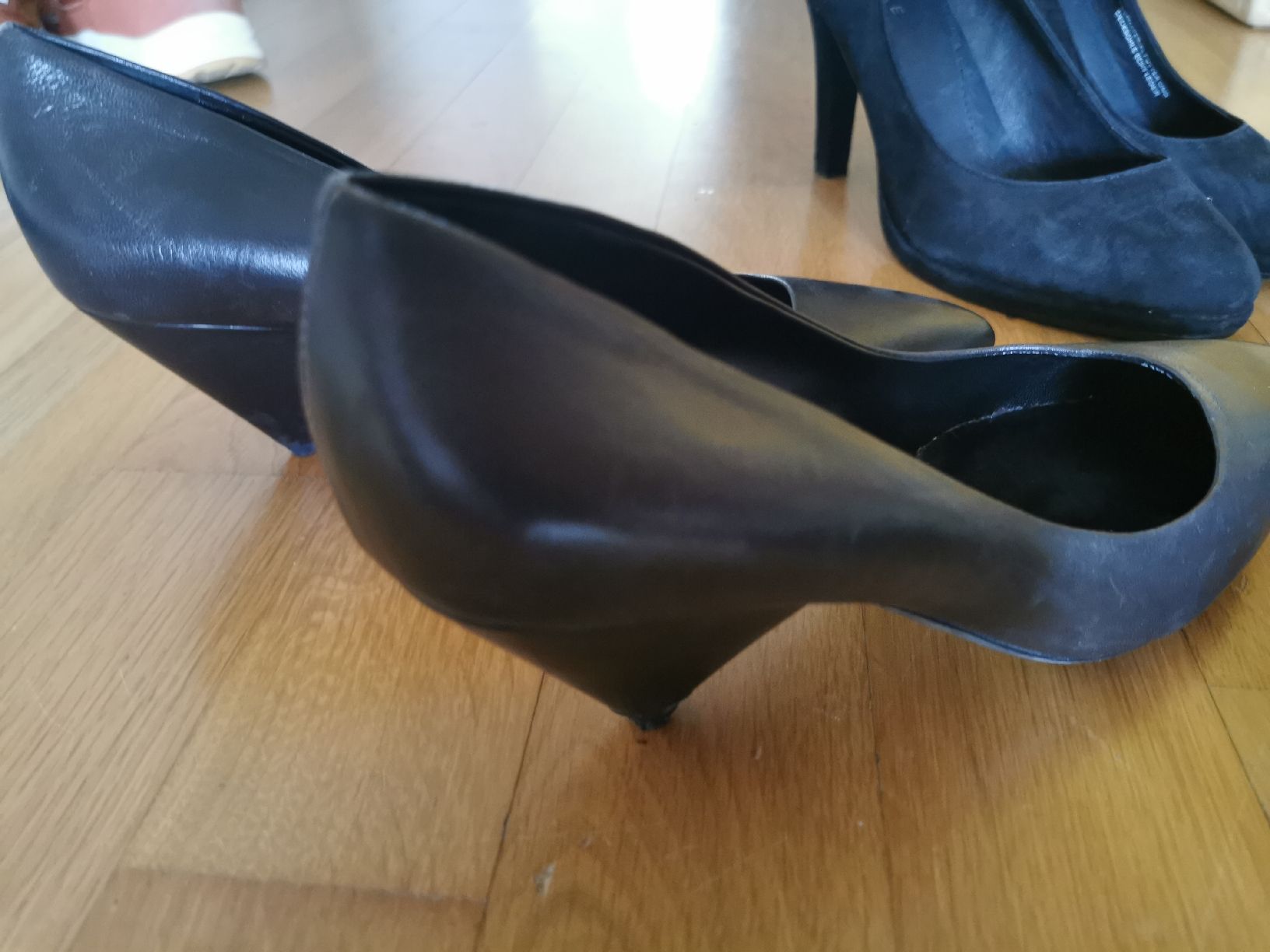 Pompe & Parti di ricambio: Pumps Grösse 38 Navyboot and Varese  – Usato da Jona venduto da curlie_82 4