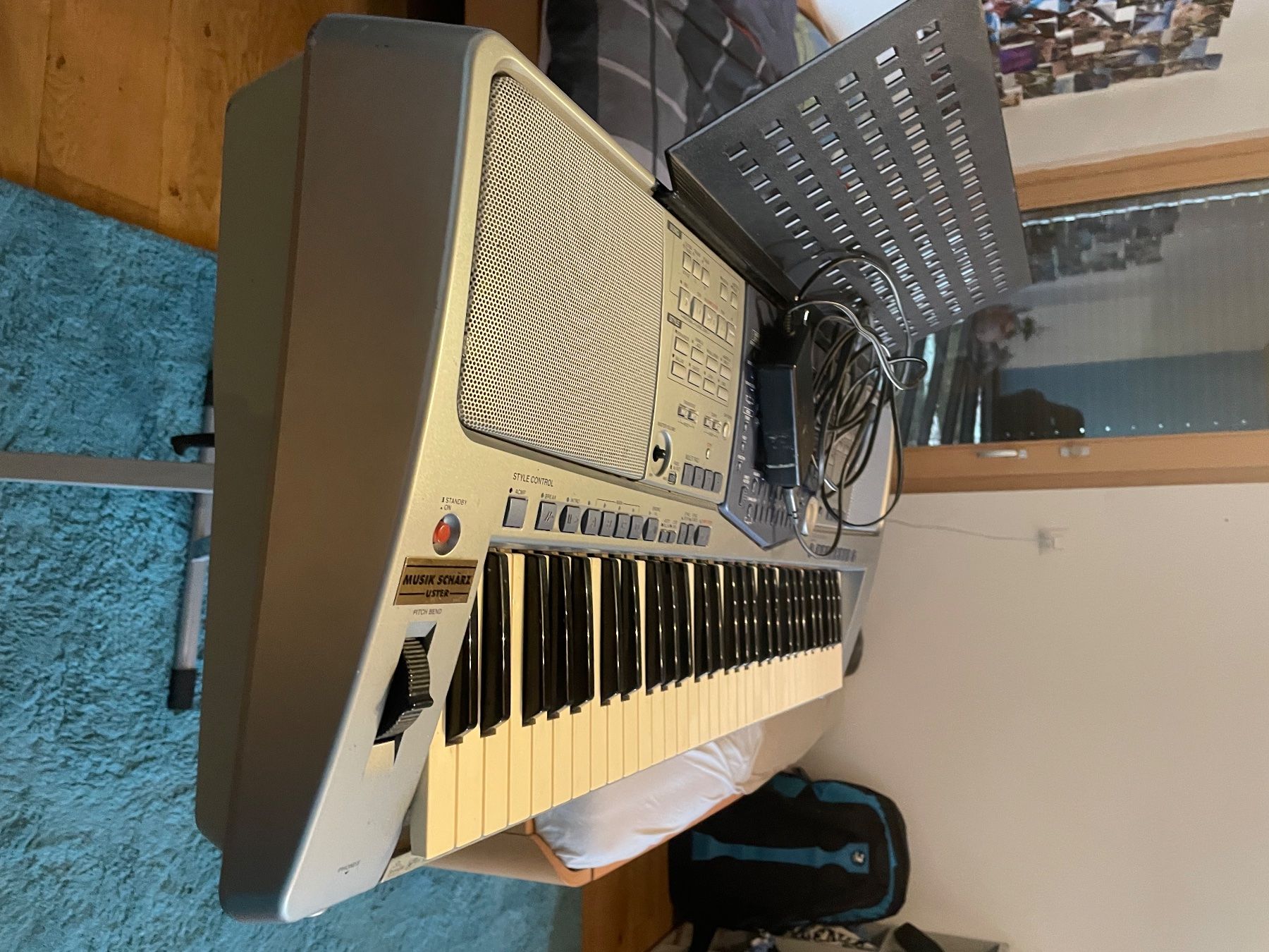 Musikinstrumente: Piano Yamaha electronic – Gebraucht aus Monts-de-Corsier von mol_tf27 4