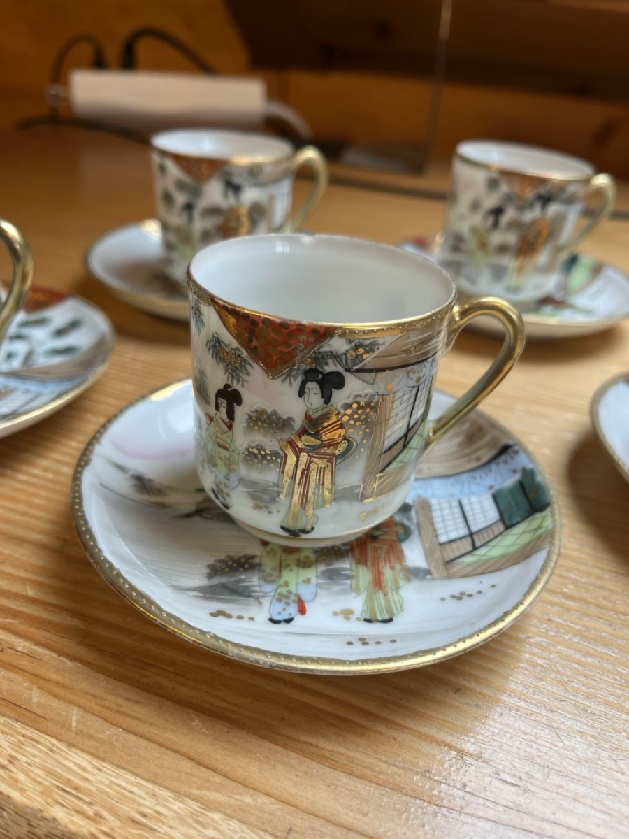 Set di piatti: Vintage Kaffeeservice, japanisches Design – Usato da Tenniken venduto da Bombadil8 1