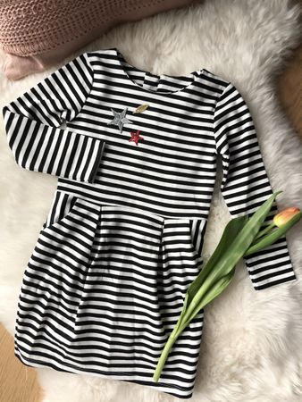 Gestreiftes Kleid Gr. 98/104 *NEUWERTIG