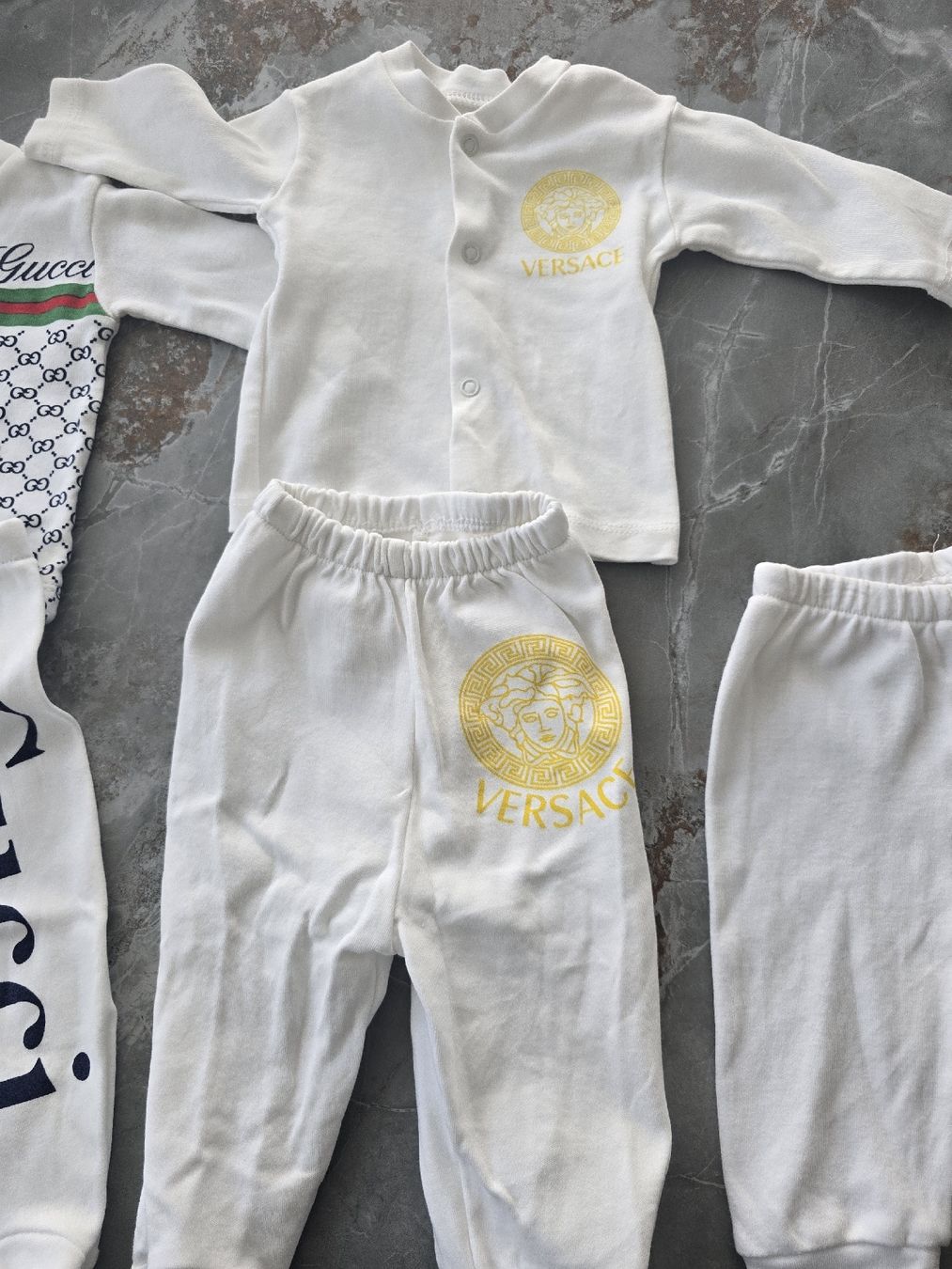 Lotti & Set di vestiti: Pullover und Hosen Set – Nuovo (secondo la descrizione) da Baar venduto da bia_m5xb 2