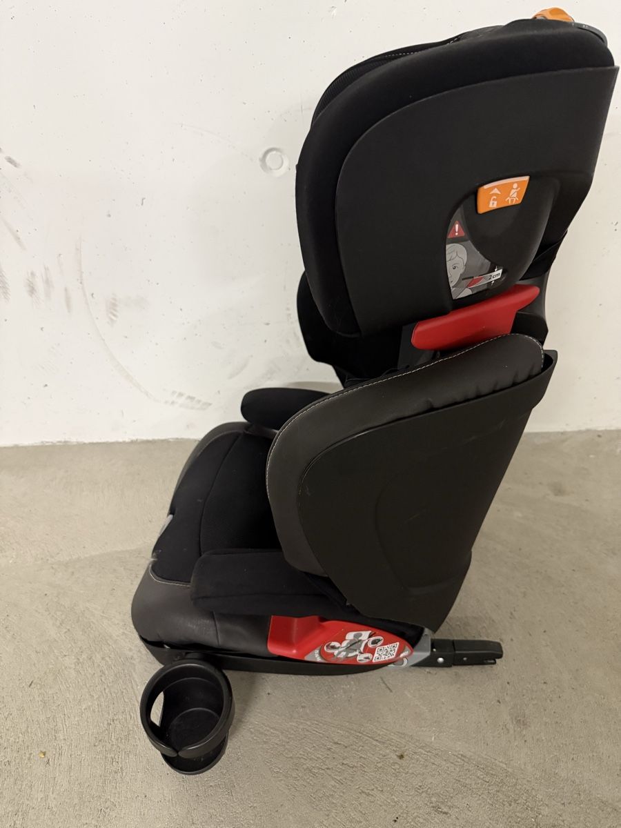 Chicco Sièges auto: Chicco Kindersitz mit Isofix Fold & Gi – D'occasion à Merenschwand par stef_tom.corvaglia 1