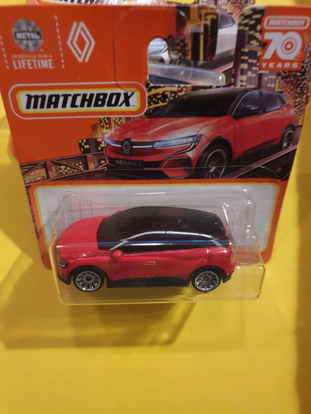 Matchbox Modellini d'auto: 2 x Matchbox 2022 RENAULT MEGANE – Nuovo e nell'imballaggio originale da Oftringen venduto da Rotor 5