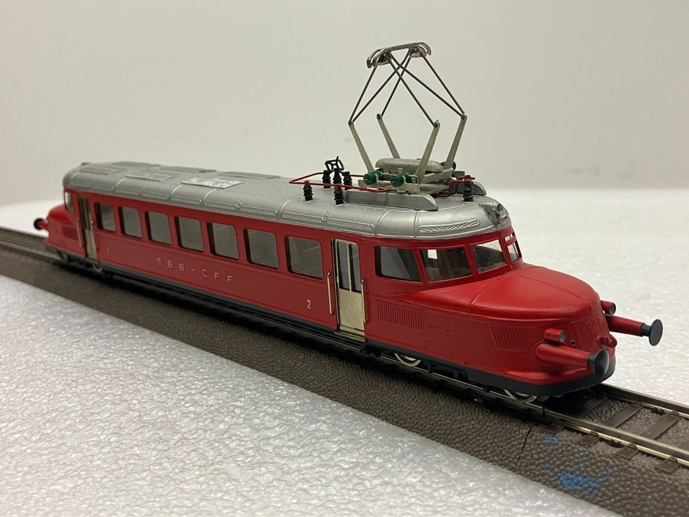 Swiss Modelleisenbahnen: smf ag CHF 1981 H0= schöner roter Pfeil - Messing Swiss Made – Gebraucht aus Thun von retoolinoo 5