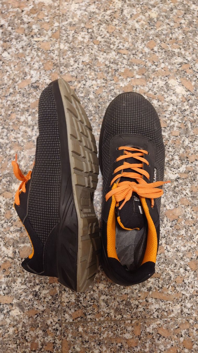 Scarpe da uomo: Chaussures de sécurité taille 45 – Usato da Cugy VD venduto da Twinsen93 1