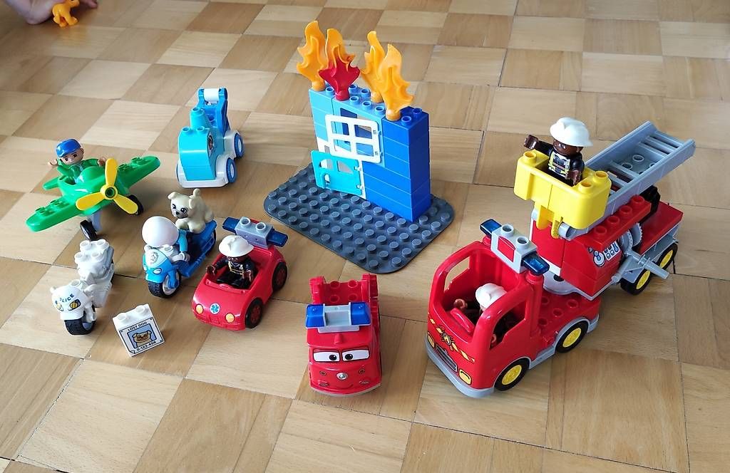 Spielzeuge: Riesiges Logo-Duplo Set – Gebraucht aus Teufen AR von kar_7jwt 2