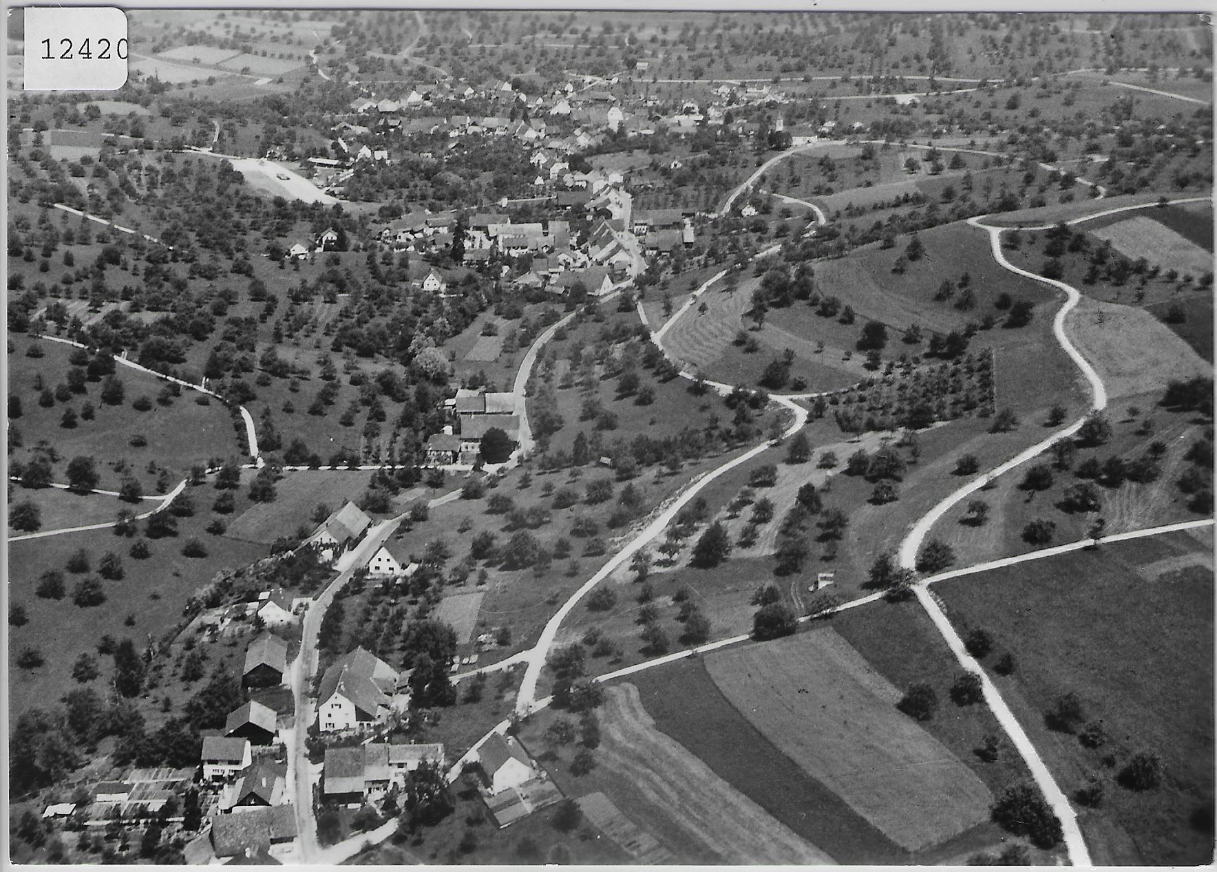 Cartoline postali: Flugaufnahme Arisdorf BL – Antico da Ettingen venduto da Kartenplanet