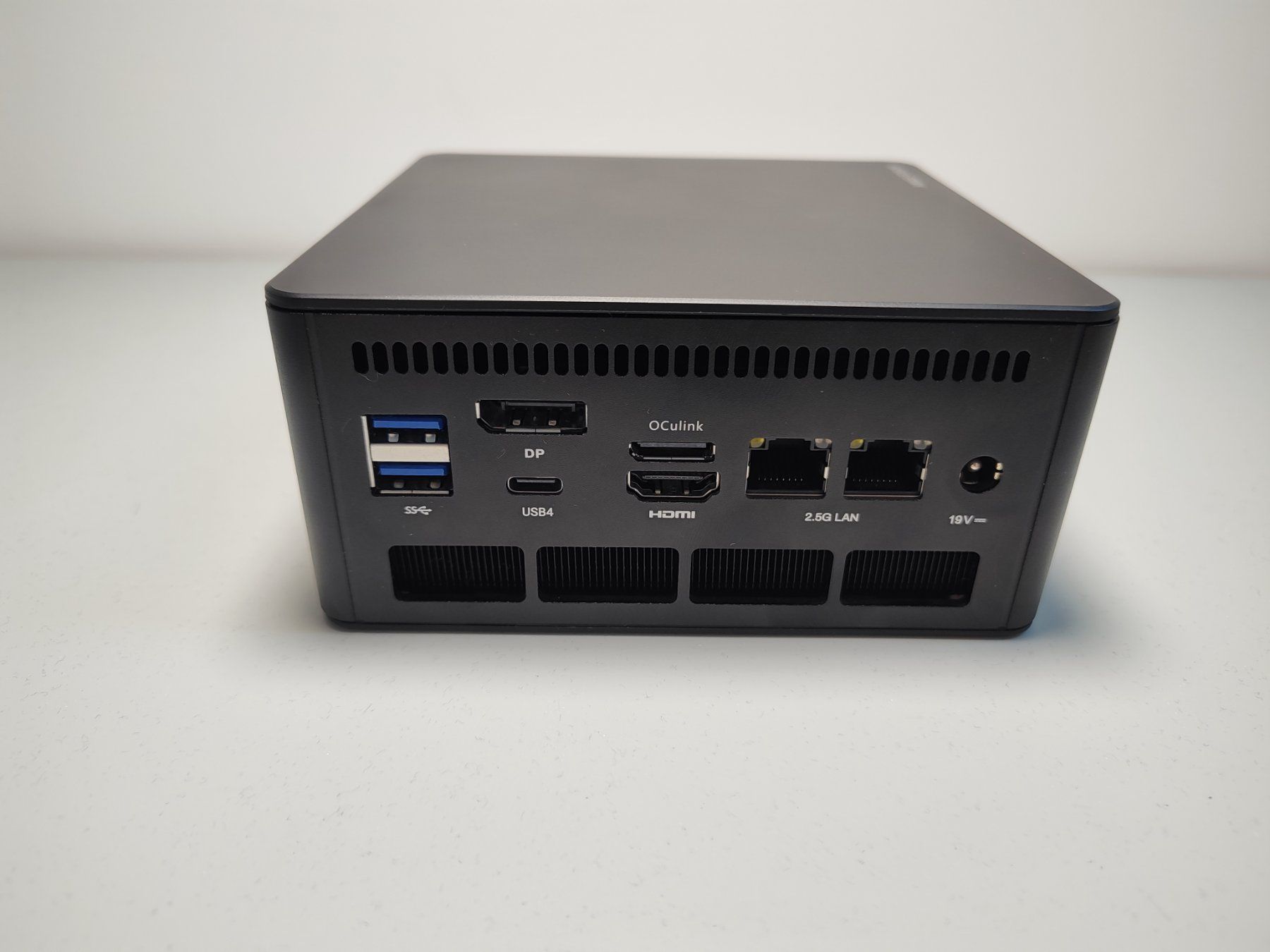 Minis forum PC: Minisforum UM780XTX, 7840HS, BAREBONE – Usato da Bachenbülach venduto da R.Mall 2